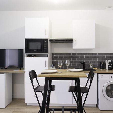 Segre Centre ✰ Studio ✰ 24M² ✰ Cuisne ✰ Wifi ✰ Tout Neuf! Екстер'єр фото